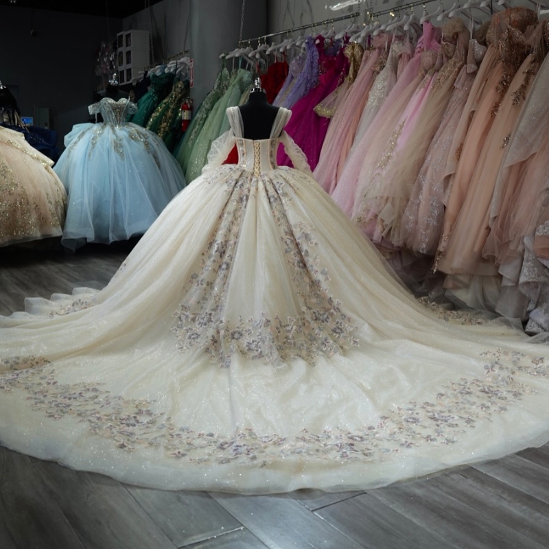Beige Shiny Quinceanera Dresses Ball Gown Off Shoulder Appliques Lace Beading Tull Birthday Payty Sweet 16 Vestidos 15 De Anos