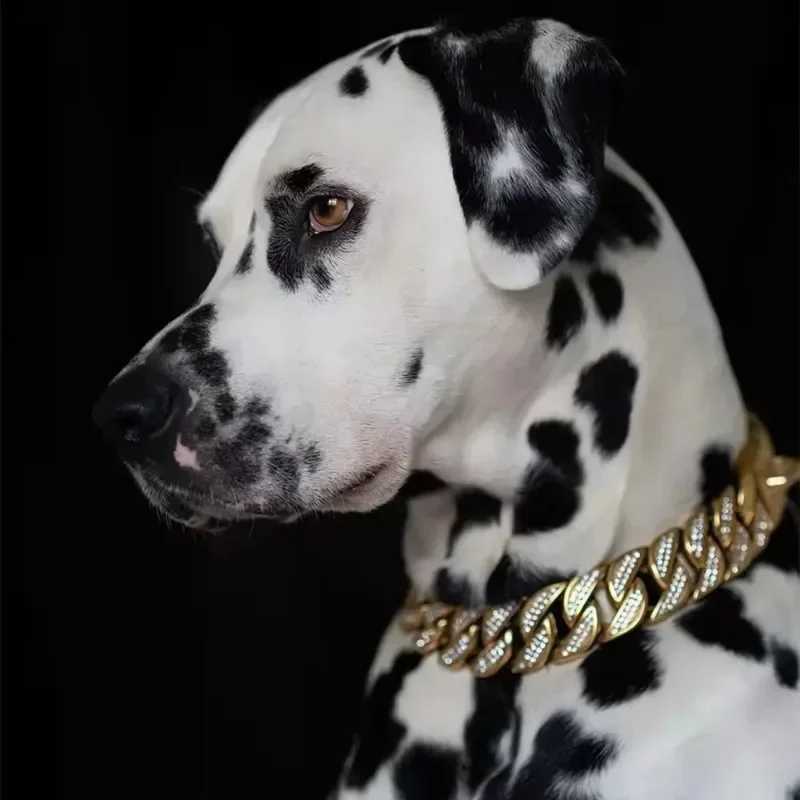 32MM Dog Collar Chain Diamond Inlay Sparkle Bulldog Necklace Cat Collars Pet Accessories Small Medium Large Dogs Puppy Accessory X250129