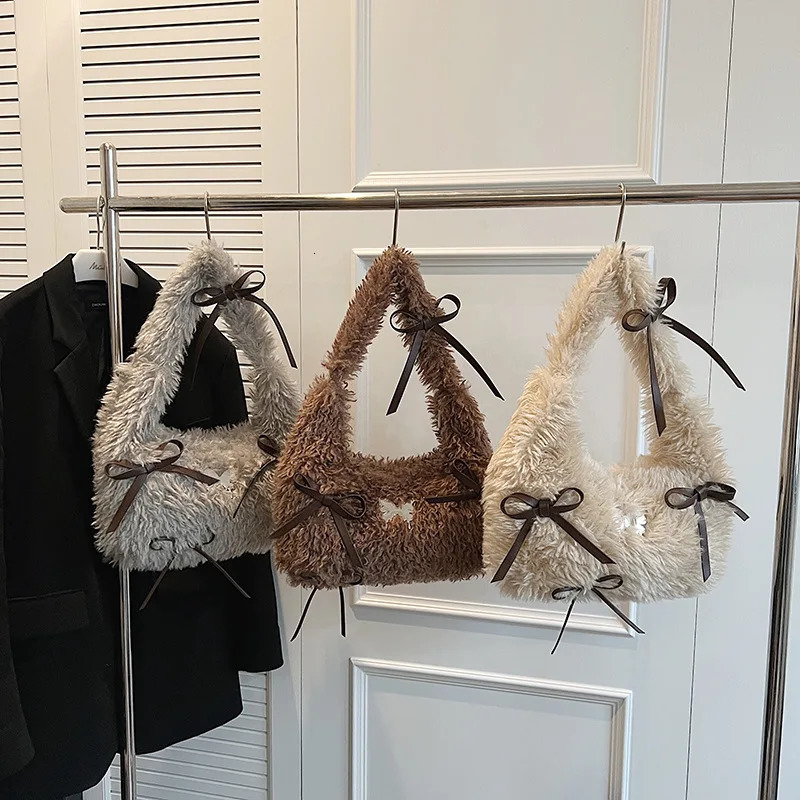 Fashionable Womens Handbag Womens Crossbody Bag Fluffy And Soft Plush Warmth Winter Casual Shoulder Bag 250122