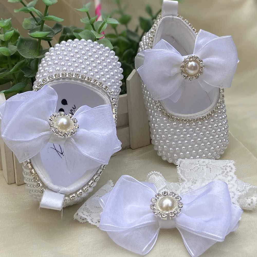 Dollbling Handmade White Pearls Bling Rhinestone Baby Crib Shoes Christening Outfit Wedding Sparkle Organza Baptism 0-3m Shoes X250129