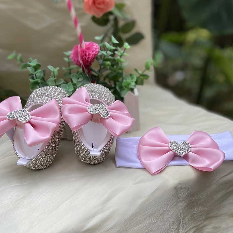 Dollbling 4 Seasons Girl 0-4 Years Graceful Pink Butterfly Knot Prewalk Indoor Soft-Sole Shoes for Christening or Baby Shower X250129