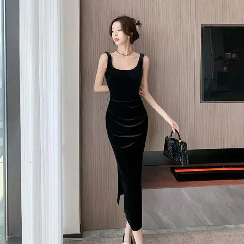 social style retro dress for weight loss and slimming suitable for women fashionable sexy elegant smooth velvet dress 250110