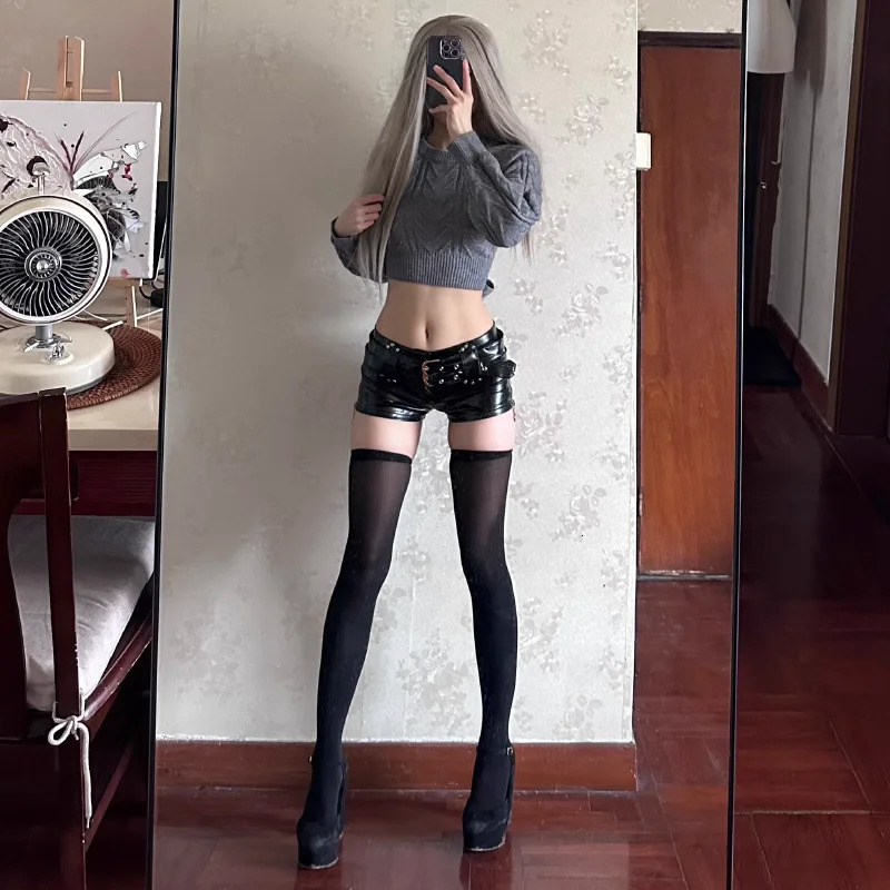 Women Sexy Pu Leather Shorts Vintage Gothic Black Y2K Low Waist A-line Super Shorts Nightclub Boots Pants 250118