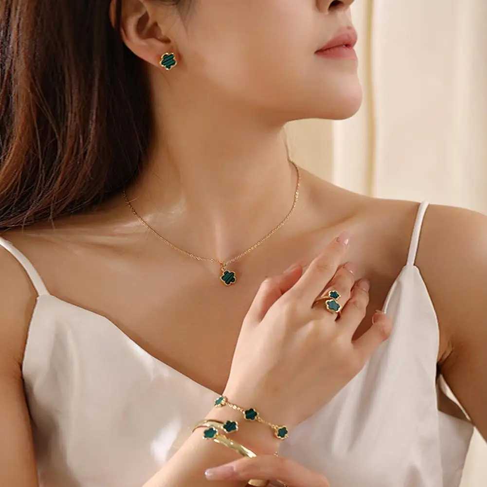 5pcs/set Luxury Quality Jewelry Sets Plum Bloss Plant Five Leaf Flower Wens Earrings Rings Bracelet Necklace Bangles Gift X250129