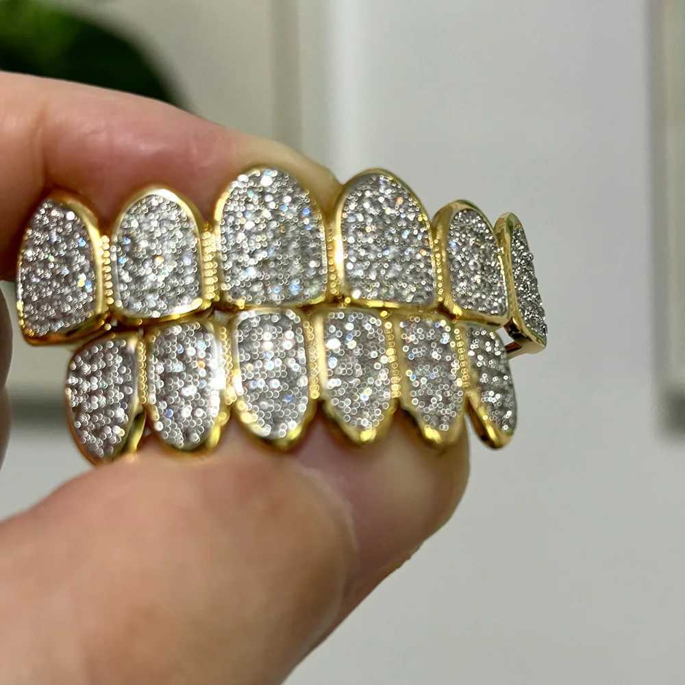 RACHELZ Hip Hop Full CZ Stone Teeth Grillz Gold Silver Color Cubic Zircon Tooth Caps For Women Men Jewelry Halloween GiftXJ250114