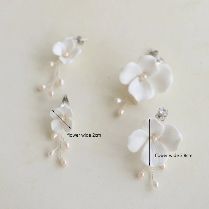 Delicate Freshwater Pearls Jewelry Bridal Earrings White Floral Wedding Accessories Women Drop Earring 250117