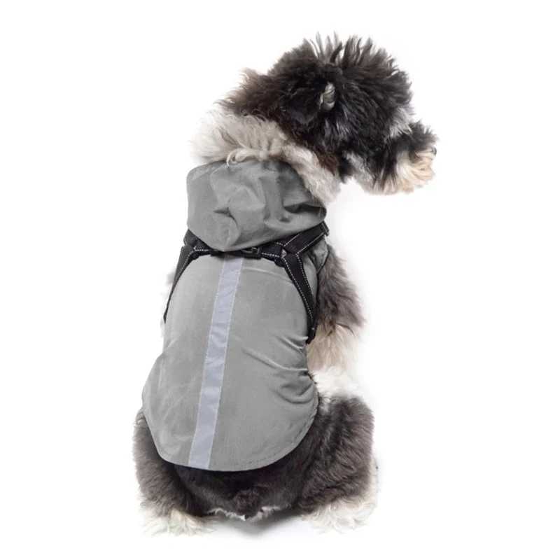 Dog Raincoats Reflective Dog Waterproof Rain Coat Allseasons Pet Clothes OutdoorActivity Raincoats with Adjustable LeashXJ250121