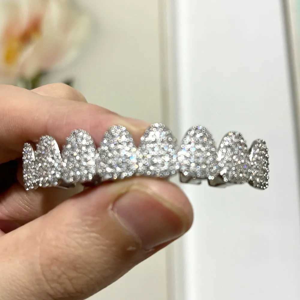 RACHELZ Fashion 8/8 Iced Out CZ Stone Tooth Grillz Top Bottom Hip Hop Cubic Zircon Teeth Caps For Women Men Cosplay Jewelry GiftXJ250114