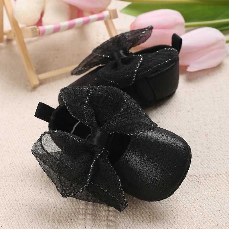 Soft Cotton Lace Baby Girl Princess Shoes 2023 Newborn Moccasins Shoes Cotton Sole Prewalker Anti slip Toddler Step X250129