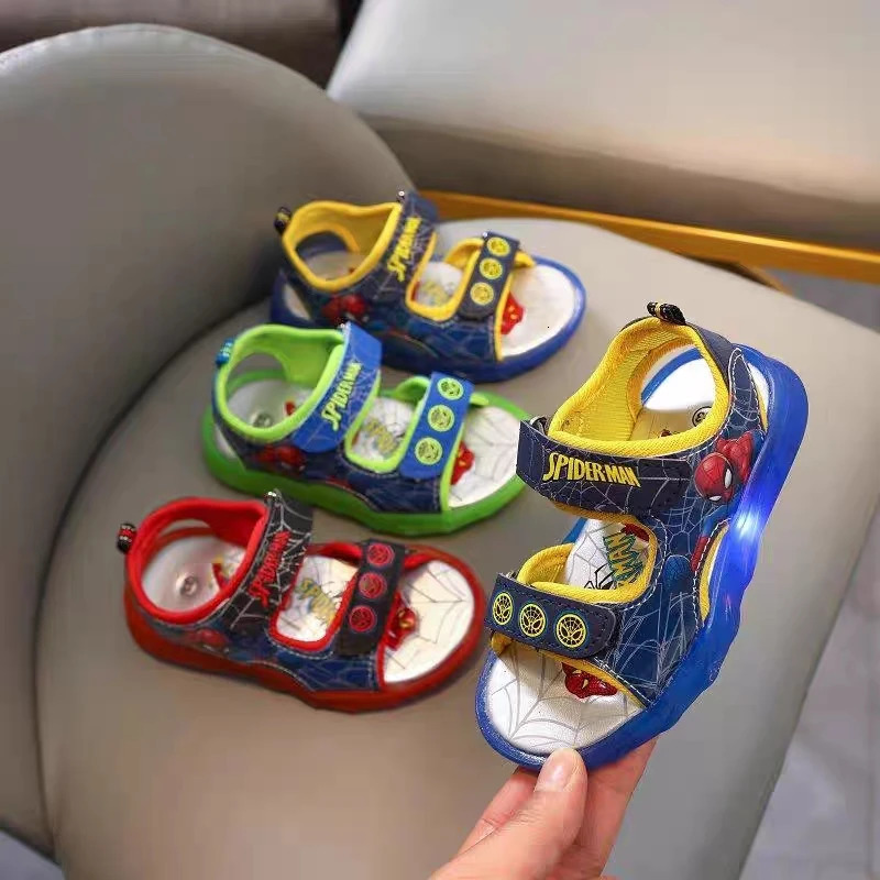 Red Spider-man Boys Lighting Sandals Cartoon Fashion Childrens Summer Shoes Baby Boy Sports Shoes Sandal 250117