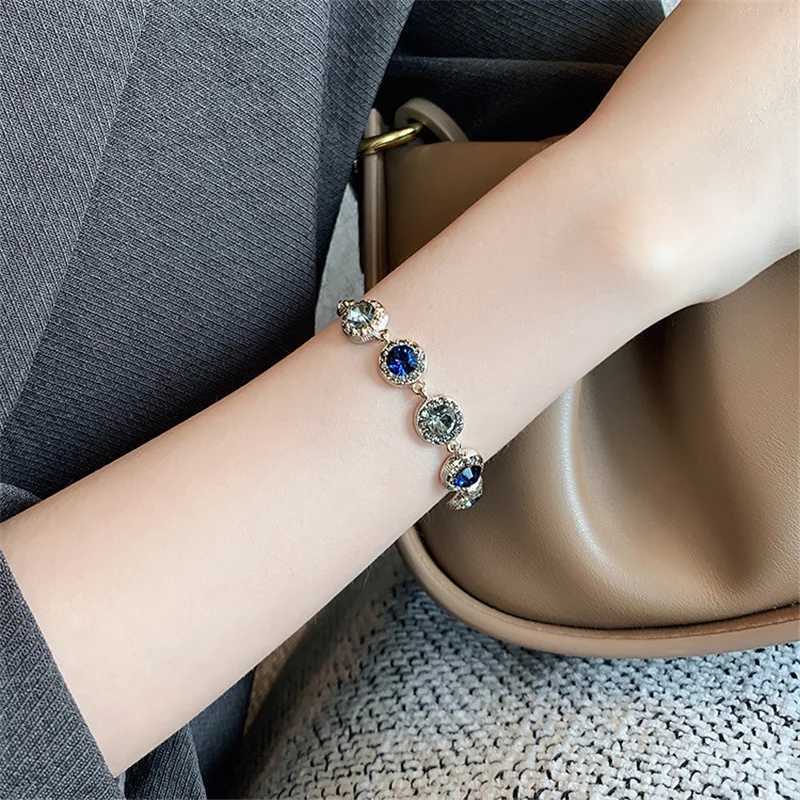 Luxury Blue Color AAA Zircon 18K Gold Plated Bracelets for Women 2023 New Fashion Vintage Bracelets Wedding Party Jewelry Gift X250625
