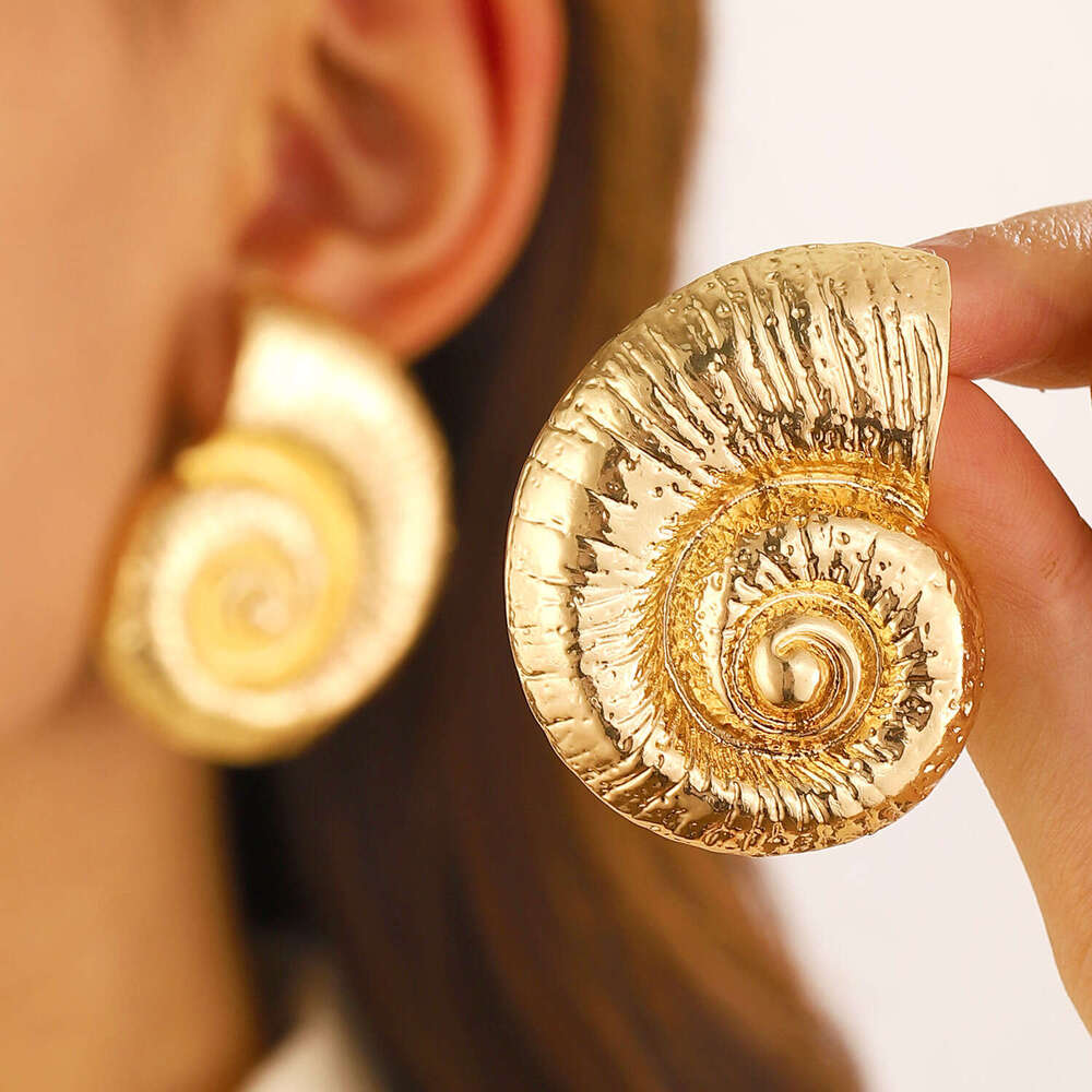 Beach style conch earring necklace three piece Bohemian holiday exaggerated fashion jewelry set for women