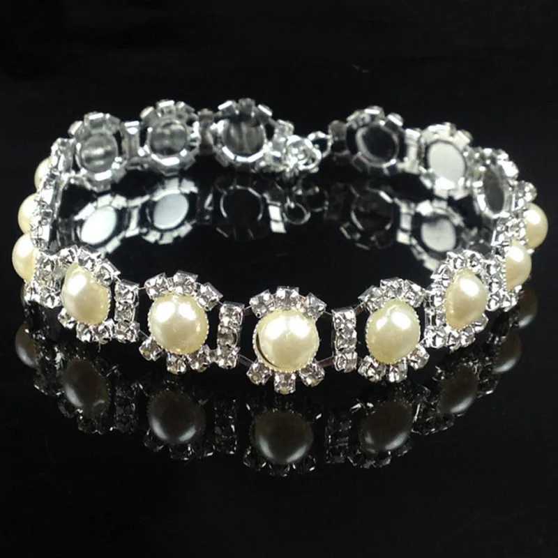 Adjustable Rhinestone Collar for Small Dogs Pearl Necklace Neck Strap Luxury Jewelry Cat Diamond Pet Accessories X250129