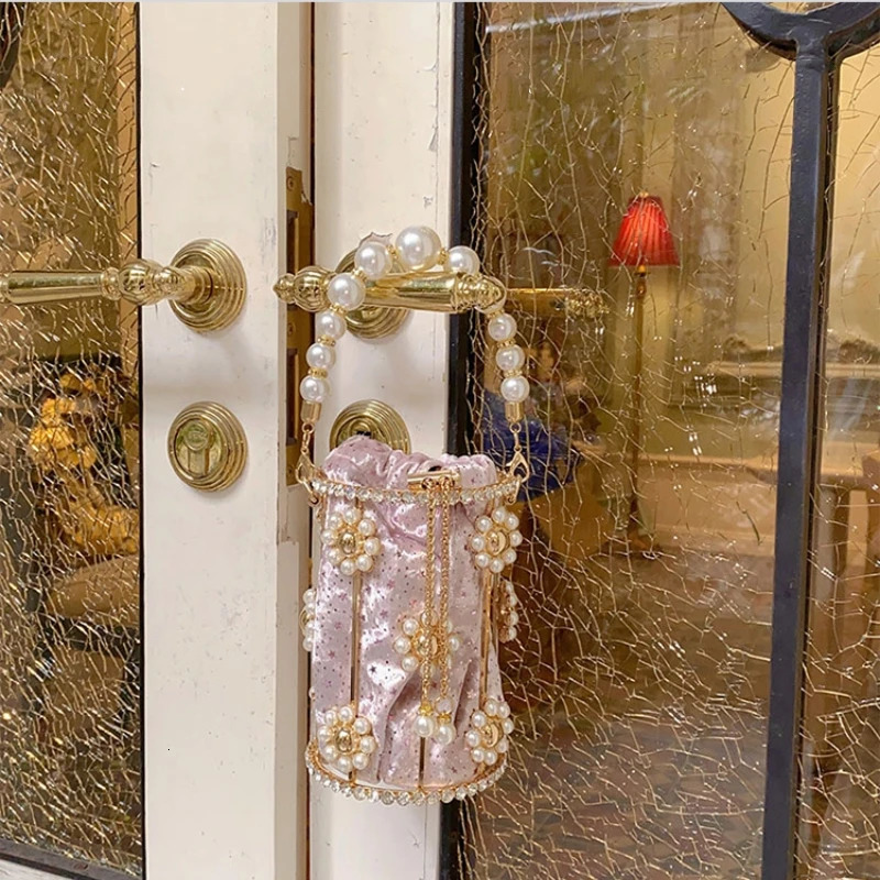 Metal Hollowed Out Rhinestone Basket Handbag Pearl Flowers Drawstring Chain Bucket Bag Beaded Handle Crossbody Evening Party Bag 250118