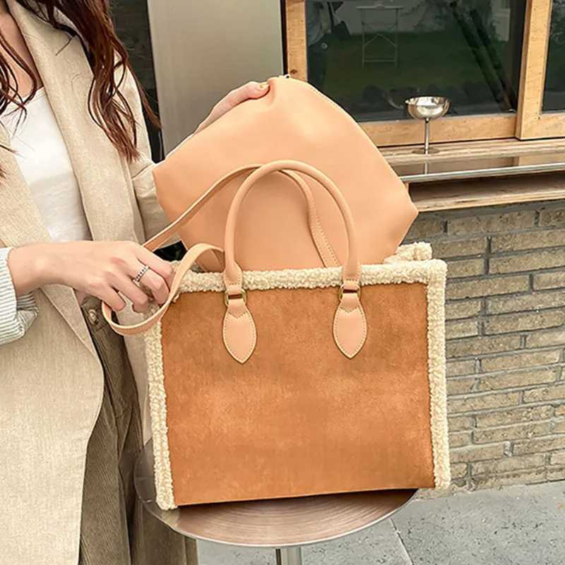New Arrival Lamb Wool Tote Bag With Pouch Niche Design Sense Texture Large Capacity Plush Handbag Casual Fashion Single Shoulder Bag New Z250118