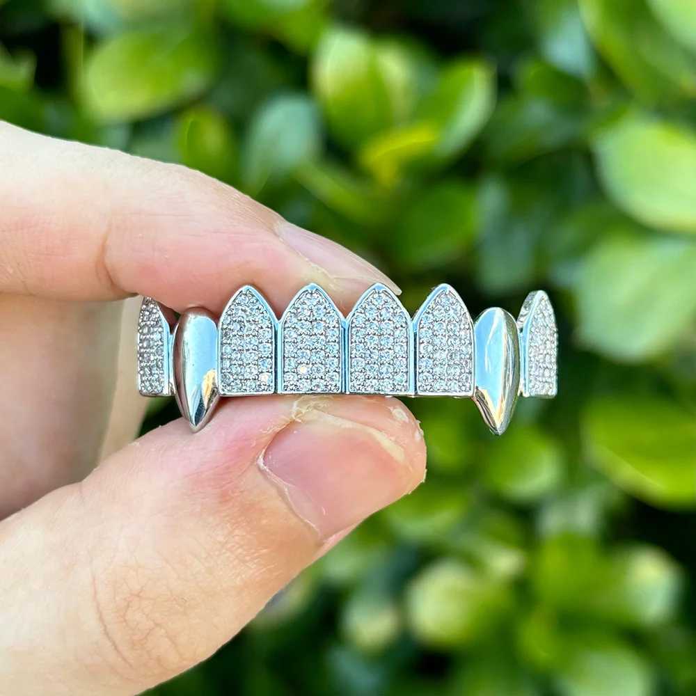 RACHELZ Fashion Glossy 8/8 Zircon Teeth Grillz Fangs Hip Hop CZ Stone Tooth Caps For Women Men Jewelry Halloween GiftXJ250114