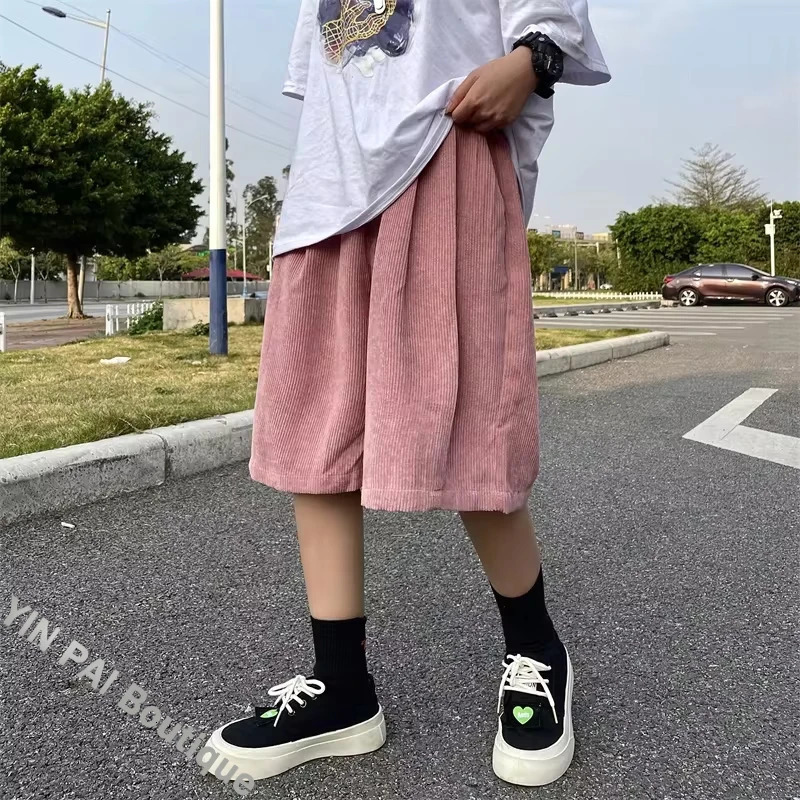 Brown Corduroy shorts with oversized pockets five point mens summer Korean fashion wide leg pants Ins hip-hop bottom mens and womens 250110