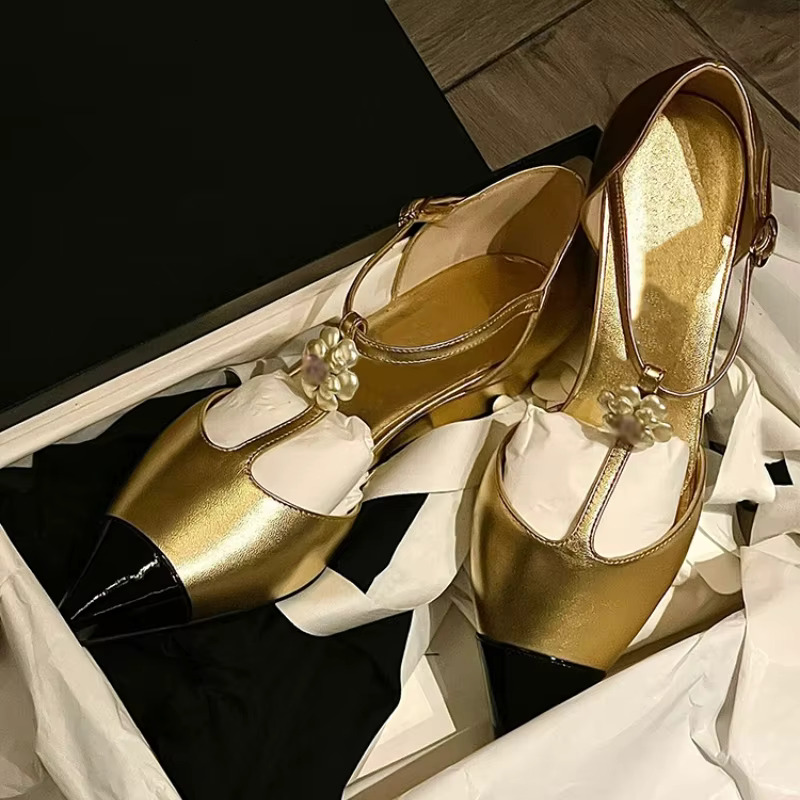 Camellia Water Dia Baotou Sandals The United States New French Patchwork Pointed Wedge Heel Mary Jane Shoes Women