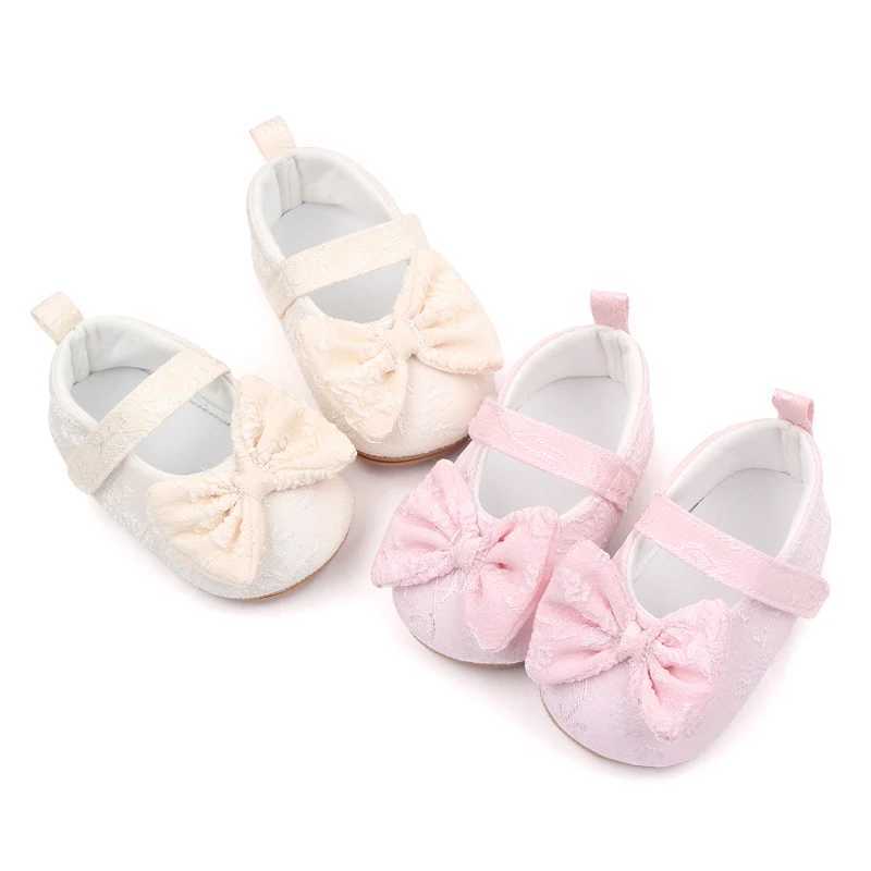 Tregren Cute Newborn Baby Girl Princess Shoes Baby Moccasins Soft Bow Lace Flower Crib Shoes Rubber Sold Non-slip First Walkers X250129