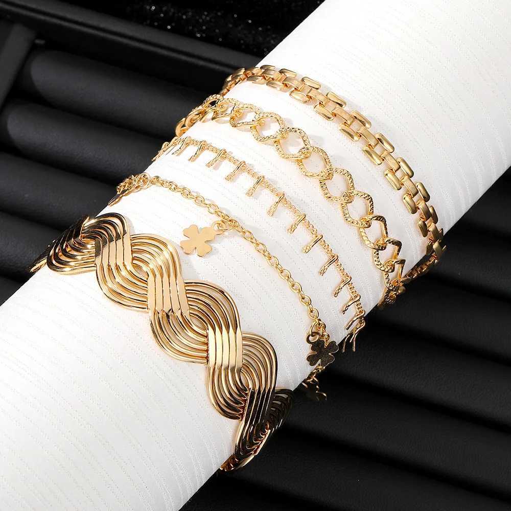 Personality Exaggerate Metal Wide Version Open Mouth Bracelet Five-Piece Set for Wen Geetric Form Party Jewelry Gift X250129