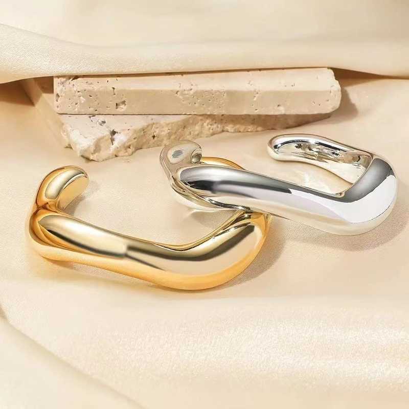 Fashion Exaggerated Irregar Acrylic Bracelets for Wen Simple Hip Hop Rock Personality Cuff Bangle Trendy Jewelry X250129