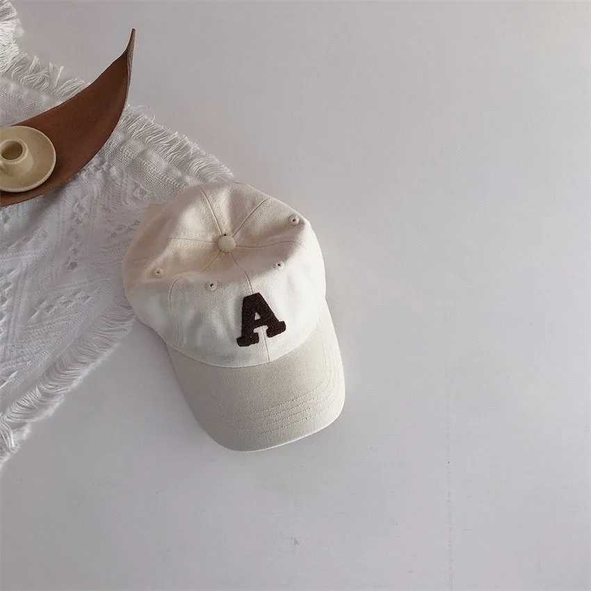 Boy Girl Baby Embroidery Letter Baseball Cap Children Outdoor Sunscreen Sun Hat Kid Cotton Simple Peaked Caps Kid Casual Hats M250121