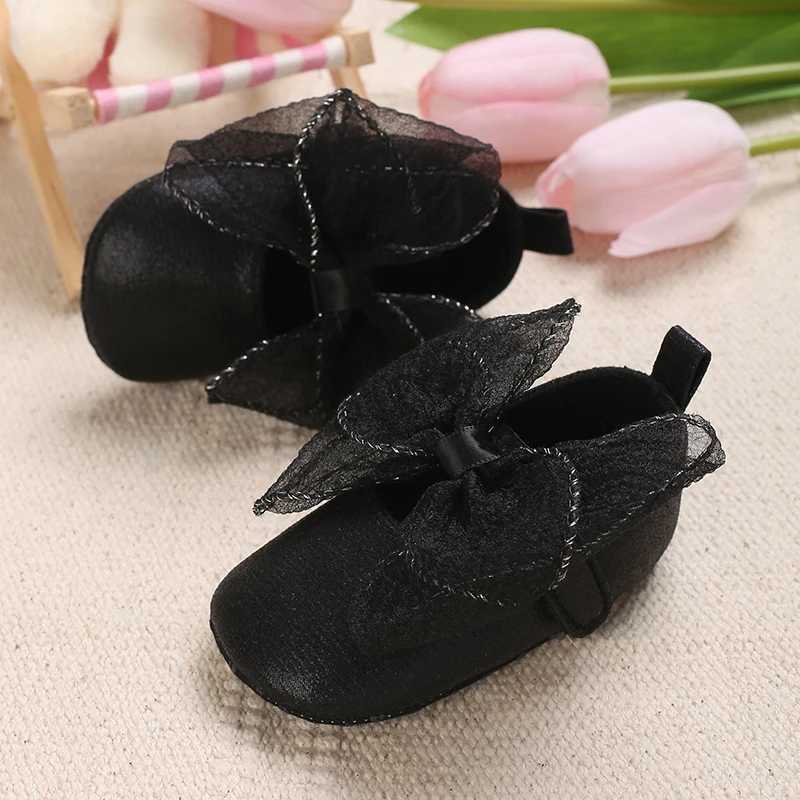 Soft Cotton Lace Baby Girl Princess Shoes 2023 Newborn Moccasins Shoes Cotton Sole Prewalker Anti slip Toddler Step X250129
