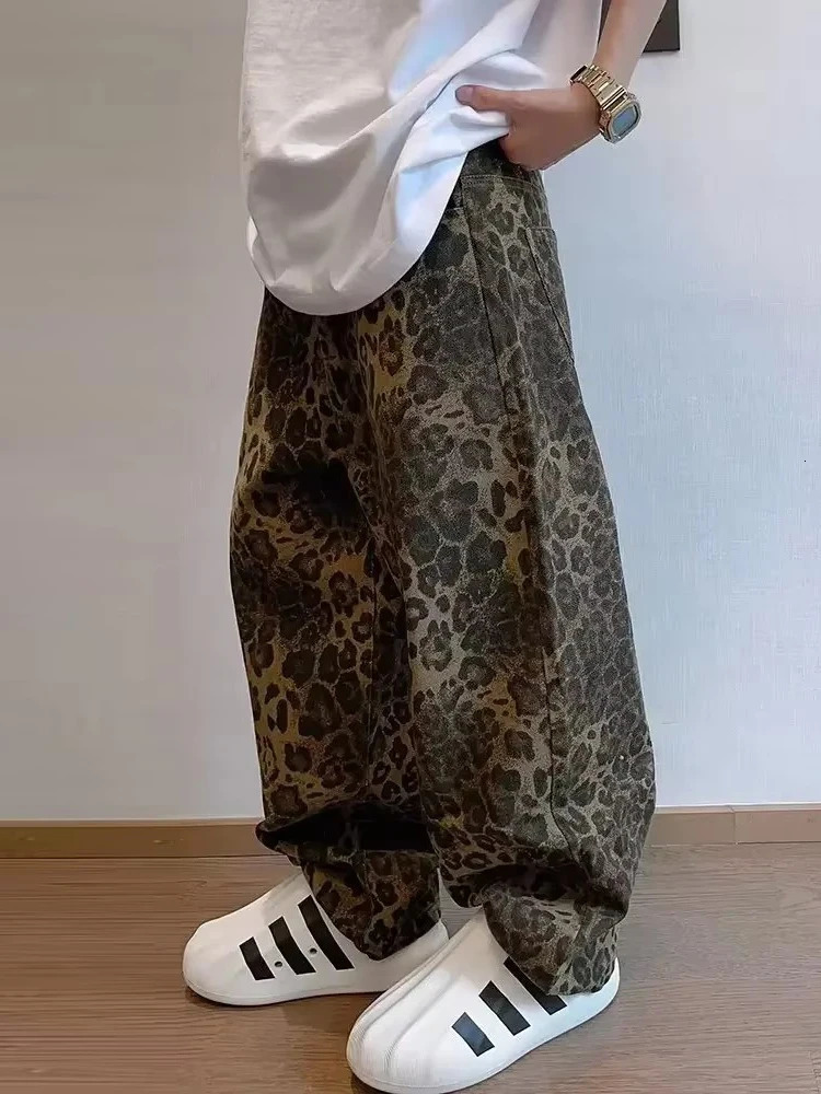 Fashion Leopard Print Mens Oversize Jeans Korean Baggy Wide Leg Pants Personality Hip Hop Dance Streetwear Male Trousers 250121