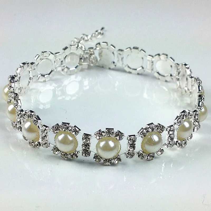 Adjustable Rhinestone Collar for Small Dogs Pearl Necklace Neck Strap Luxury Jewelry Cat Diamond Pet Accessories X250129
