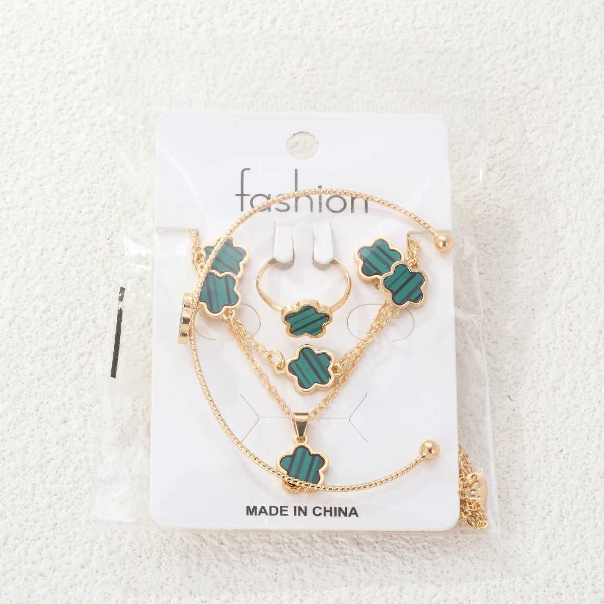 New Trend 5Pcs/Set Luxury Plant Petal Five Leaf Jewelry Set Used for Lucky Necklace Bracelet Set Party Gift X250129