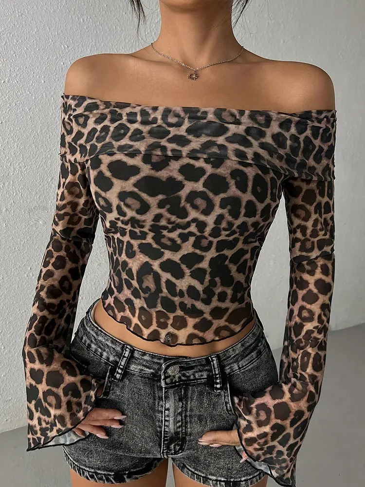 Autumn Womens T-shirt Streetwear Fashion Long Sleeves O-Neck Tees Sexy Leopard Backless Female Versatile Knitted Clothing 250120