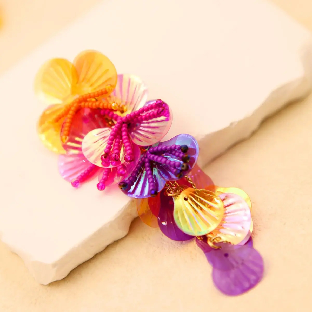 Colorful Shiny Large Shell Sequin Flower Tassel Earrings for Women Exaggerated ZA Earrings Holiday Travel Jewelry Pendant Gift 250120