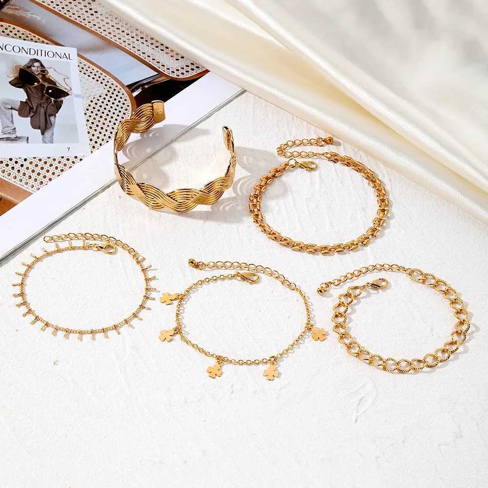 Personality Exaggerate Metal Wide Version Open Mouth Bracelet Five-Piece Set for Wen Geetric Form Party Jewelry Gift X250129