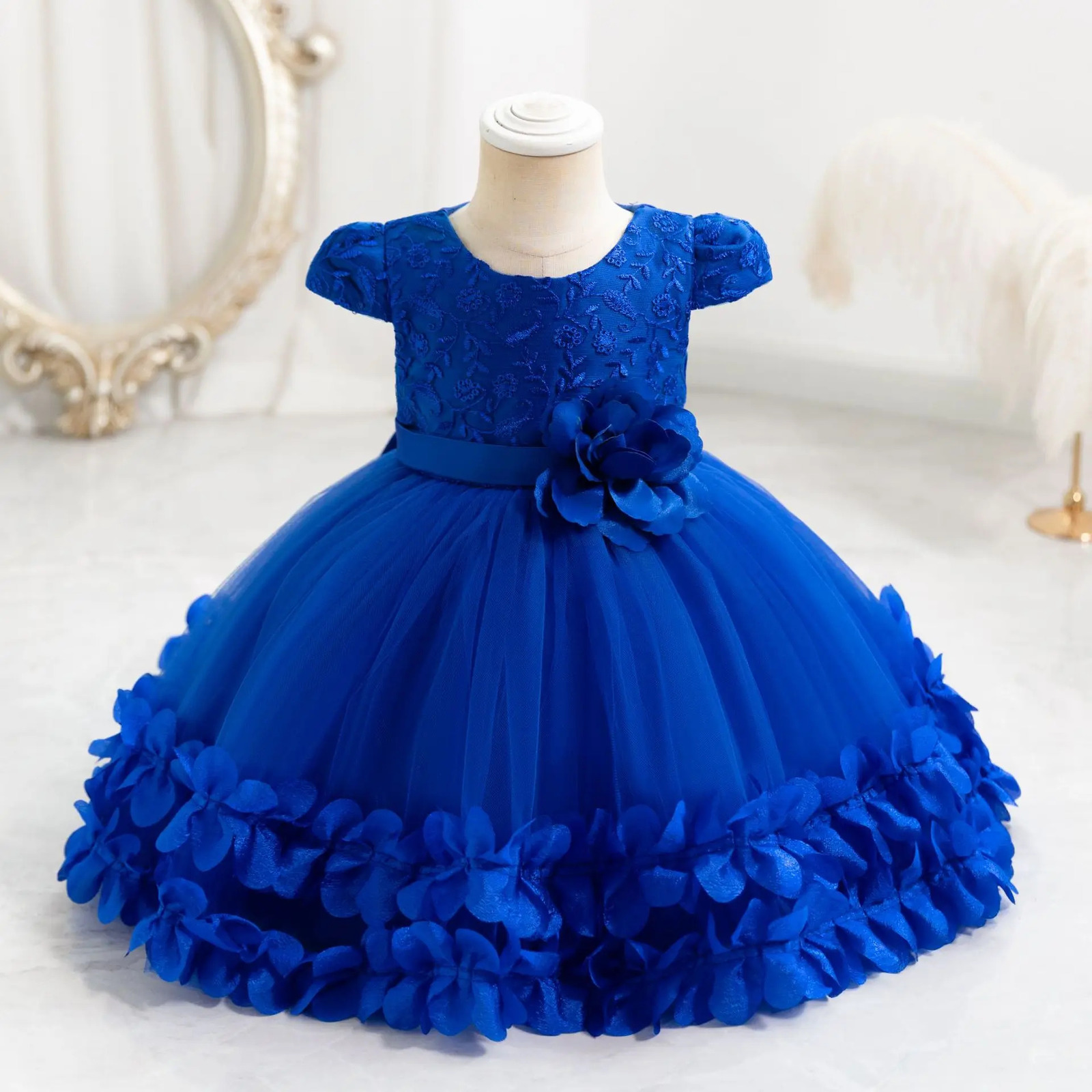 Flower Princess Dress For Girls 0 to 12 months Cute Bowknot Petal Clothes Baby Girl Gowns Embroidery Toddler born One-piece 250120