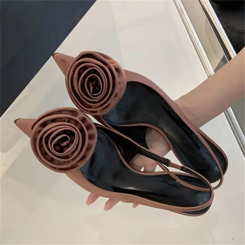 Eilyken Sexy Silk Sgback Pointed Toe Women Pumps Fashion Design Wers Thin Heels Banquet Prom Shoes