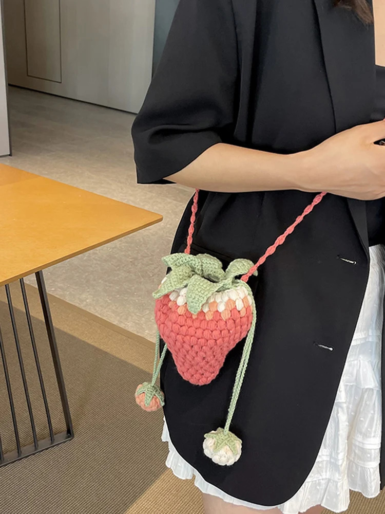 Women Strawberry Crossbody Bag Versatile Adorable Shoulder Bag Casual Strawberry Handbag DIY Cartoon Crochet Bucket Purse 250113