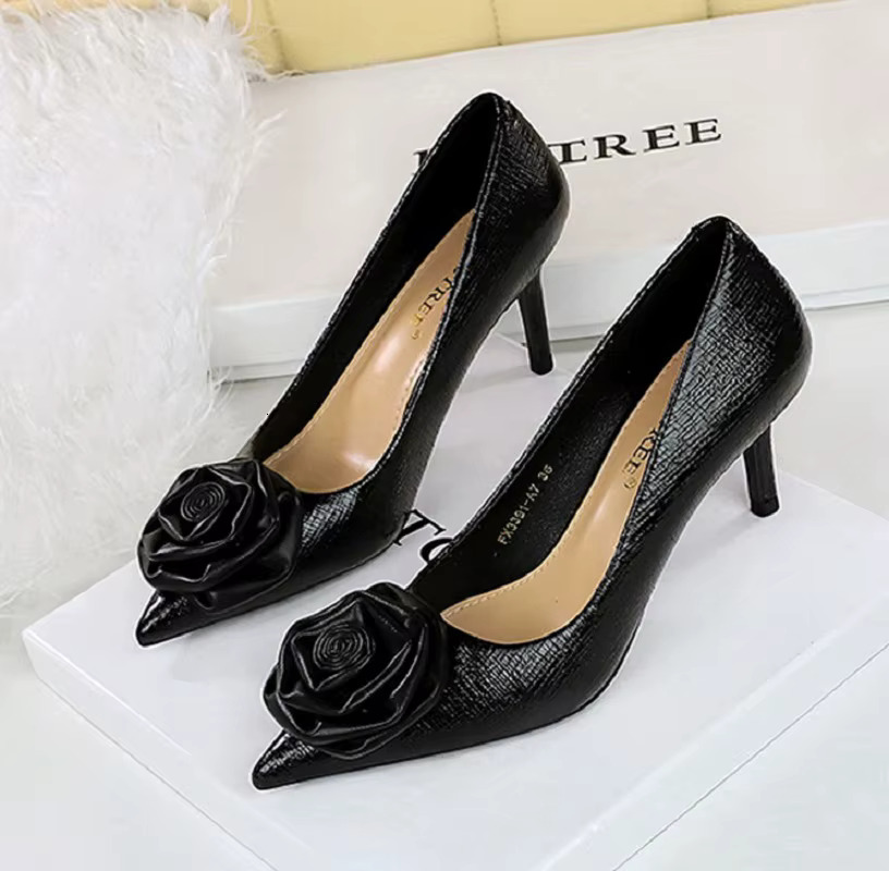 BIGTREE Patent Leather Wers Women Pumps Sexy Pointed Toe Thin Low Heels Wedding Elegant Party Shoes Atos Mujer