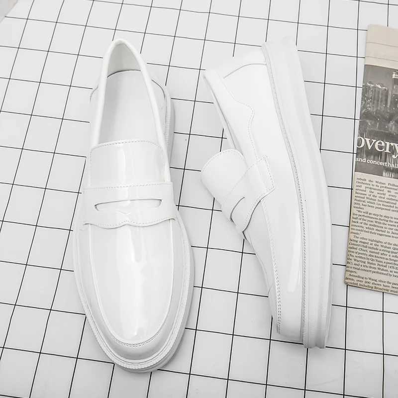 Brand Mens Loafers White Mens Dress Office Wedding Dress Shoes Lace Up Round Toe Black Shiny Leather Shoes Mens Casual ShoesXJ250118