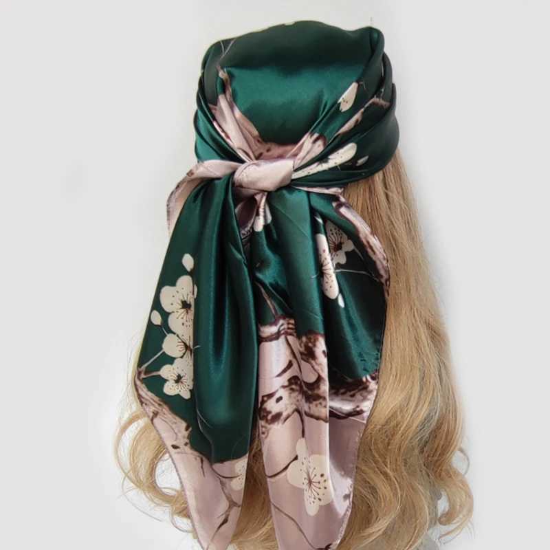 90 * 90CM Kerchief Fashion Printed Satin Scarf Popular Colorful Square Shls Luxury Sunscreen New Headpiece Fountain Muffler W250118