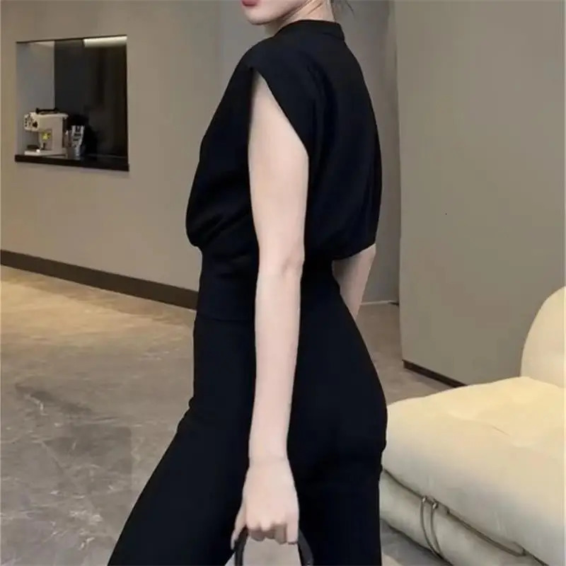 Black Vneck Short Shirt Summer Crop Top Womens Fashion Sleeveless Shirts Elegant Office Lady Clothes Top Casual Blouse 250121