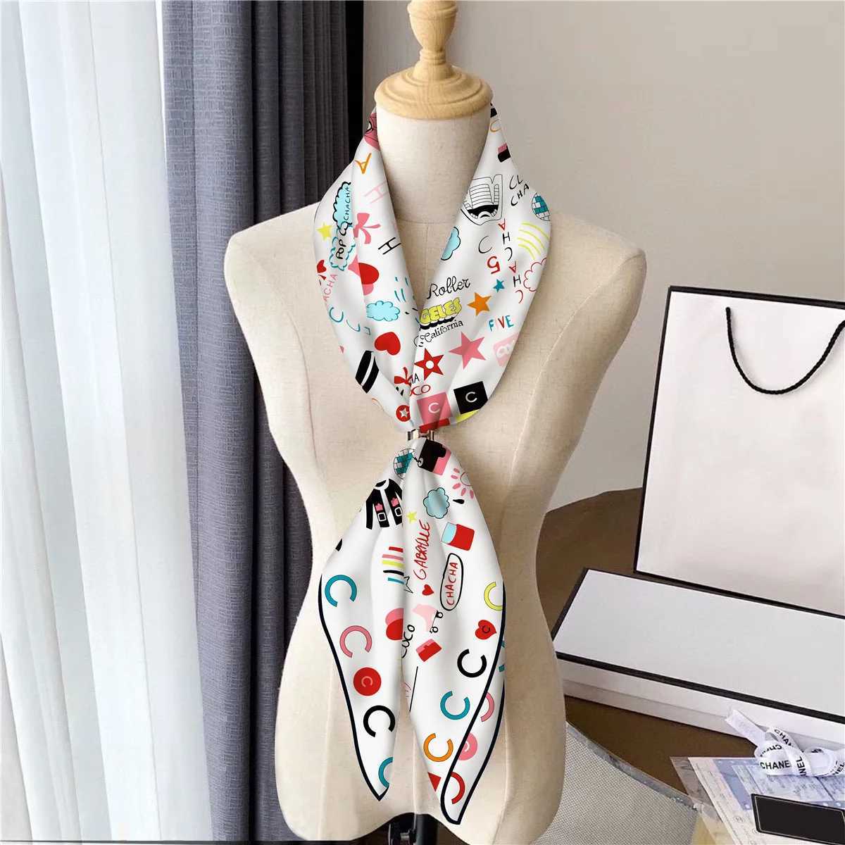 90Cm Autumn New Clothes Bag Small C Twill Silk Womens Decoration Sunscreen Shl Large Square Scarf Headscarf Scarf W250118