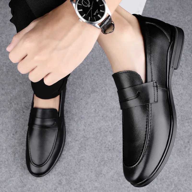 Mens Genuine Leather Casual Shoes Slip Winter Plush Snow Loafers N Slip Breathable Driving Flats Spring Walking Work ShoesXJ250118