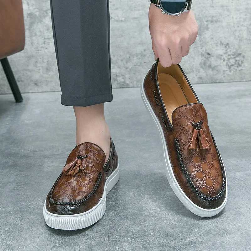 Casual Comfortable Shoes Leather Man Fi Mens British Style Loafers Slip- Outdoor Flats Tassels ShoeXJ250118