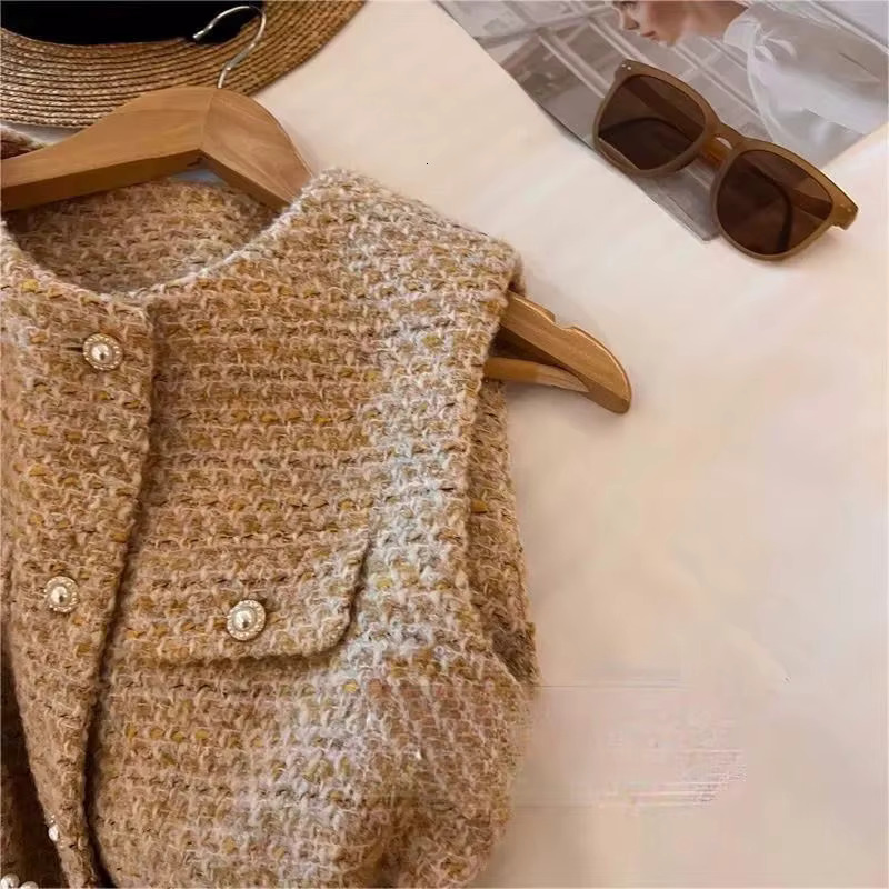 Small Fragrant With Belt Vest Female Autumn 2024 New Ladies Temperament Waistcoats Sleeveless Jacket Women Tops