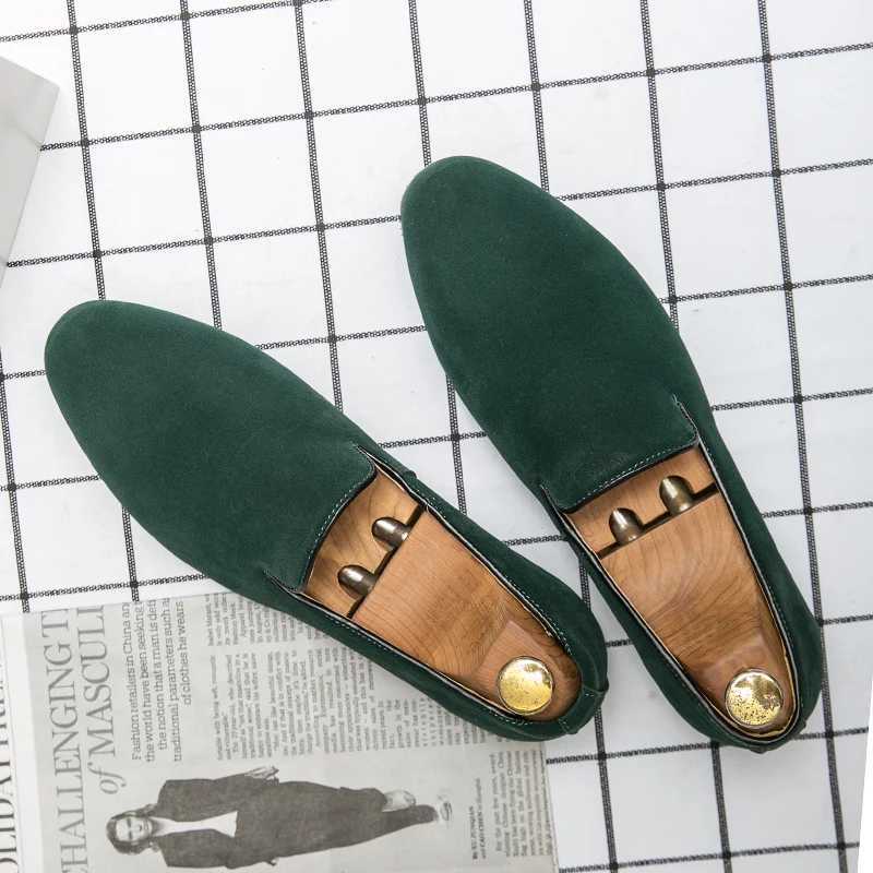 Slip- mens shoes English small leather shoes frosted pointed lazy shoes mens hair stylist leather shoes flip fur beans shoesXJ250118