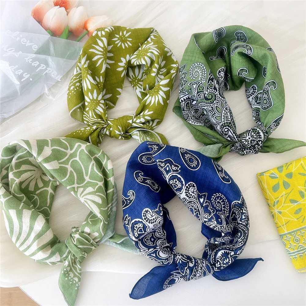 Luxury Floral Print Cotton Linen Square Scarf Women Soft Hair Scarf Square Handkerchief Ladies Neck Scarves Cute Head Scarfs W250118