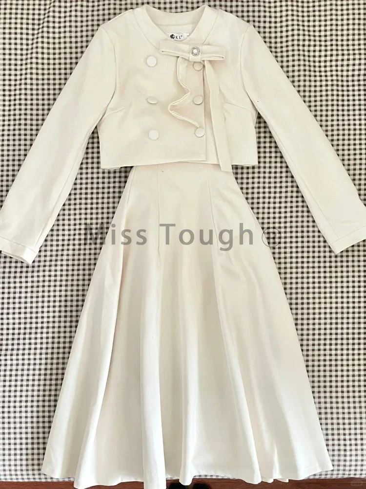 Autumn Winter French Elegant Socialite Chic Two Pieces Set Women Bow Button TopPleat Long Skirt Female Pretty n Suits 250122