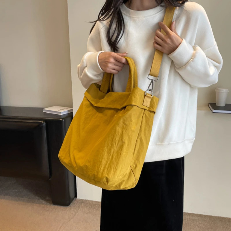 Solid Color Simple Fashionable Leisure All-Match Tote Bag With Large Capacity For School Work And Commute 250122
