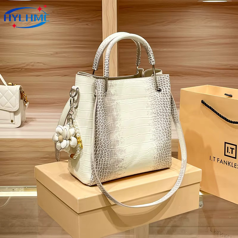 Brand Leather 2024 New Portable Bucket Bag Women's Handbags Large Capacity Single Shoulder Crossbody Bags