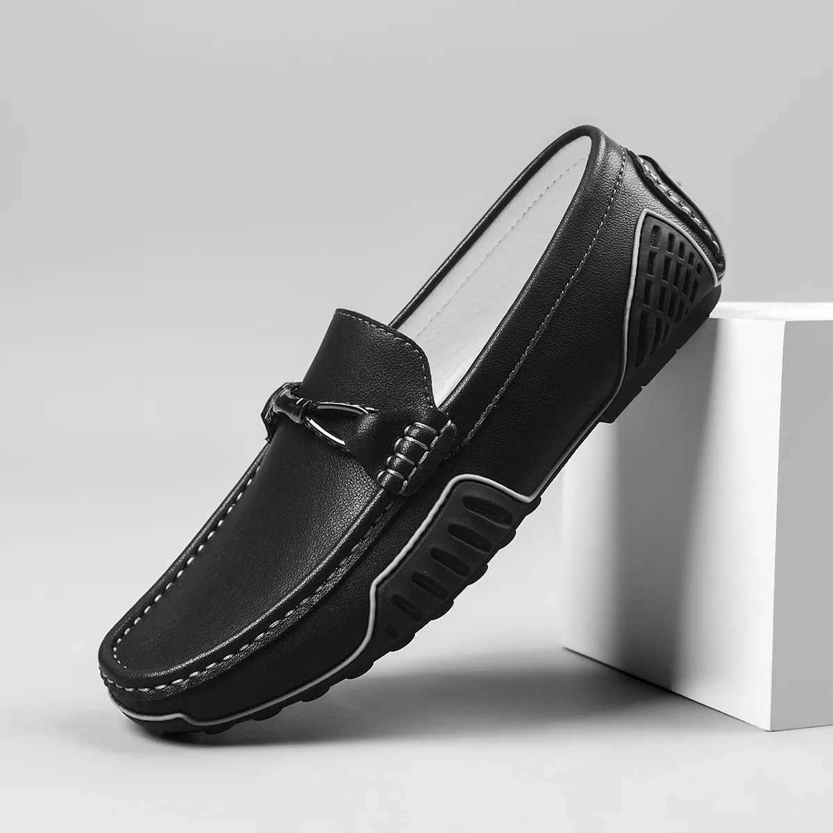 Hot Sale Men Casual Shoes Summer High Quality Comfy Lightweight Outdoor Mens Loafers British Style Boat Shoes Zapatos HombreXJ250118